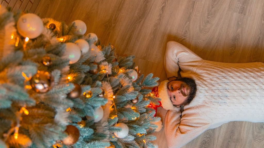 Can I Celebrate Christmas Alone? A Comprehensive Guide